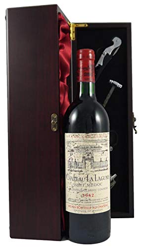 Chateau La Lagune 1982 Grand Cru Classe Medoc in einer mit Seide ausgestatetten Geschenkbox, da zu 4 Weinaccessoires, 1 x 750ml Chateau La Lagune 1982 Grand Cru Classe Medoc in einer mit Seide ausgestatetten Geschenkbox, da zu 4 Weinaccessoires, 1 x 750ml von Chateau La Lagune