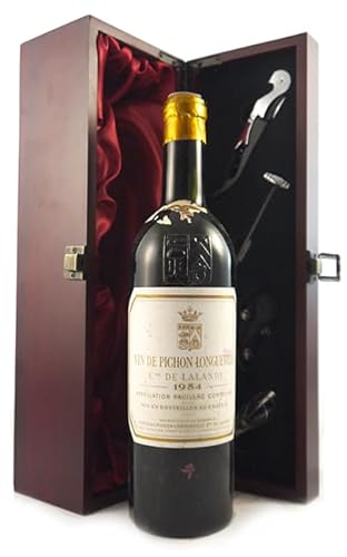 Chateau Pichon Longueville, Lalande 1954 2eme Grand Cru Classe Pauillac (Red wine) (Perfect label/Mid shoulder) in einer mit Seide ausgestatetten Geschenkbox, da zu 4 Weinaccessoires, 1 x 750ml von Chateau Pichon Longueville,