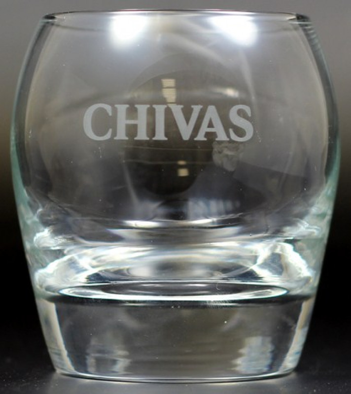Chivas Glas Tumbler mit Eichung von Chivas Regal