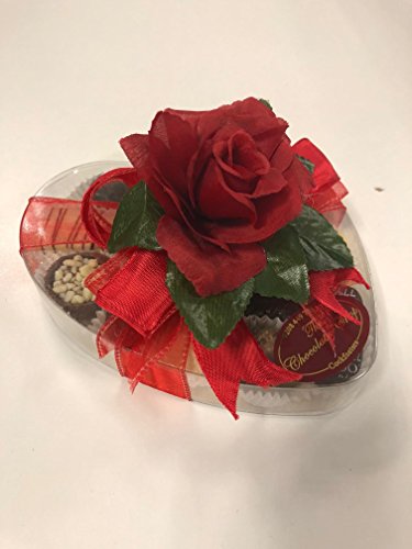 Schokoladenschachtel zum Valentinstag, Herzform, sortiert von Chocolate Shop