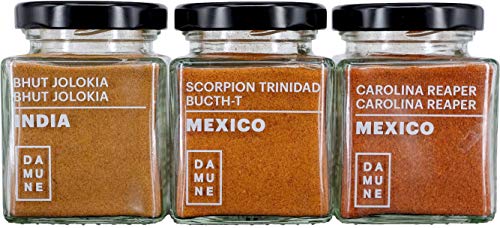 DAMUNE Die schärfsten Chilis der Welt: Carolina Reaper Pulver (45g), Bhut Jolokia Pulver (45g) & Scorpion Trinidad Butch T Pulver (45g) von DAMUNE