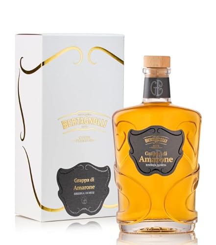 Bertagnolli Grappa di Amarone Barrique / 42% Vol. / 0,7 Liter-Flasche in Geschenkbox Bertagnolli Grappa di Amarone Barrique / 42% Vol. / 0,7 Liter-Flasche in Geschenkbox von DOLOMITI ALPENFEINKOST