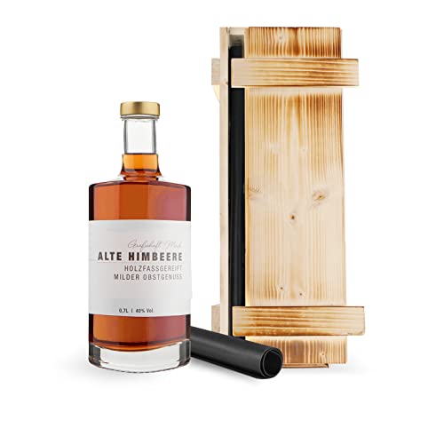 Grafschaft Mark Alte Himbeere Schnaps Geschenk Grillen | 1x 0,7 L & Grillmatte für alle Grills | edle Holzkiste mit Himbeerbrand und Silikon Grillmatte 40x33cm | 40% Alkohol | Schnaps Geschenk Grafschaft Mark Alte Himbeere Schnaps Geschenk Grillen | 1x 0,7 L & Grillmatte für alle Grills | edle Holzkiste mit Himbeerbrand und Silikon Grillmatte 40x33cm | 40% Alkohol | Schnaps Geschenk von DeCavo