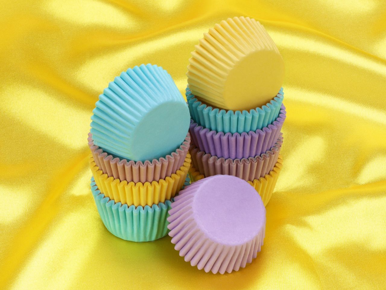 Mini-Muffinförmchen pastell 200 Stück von Decora