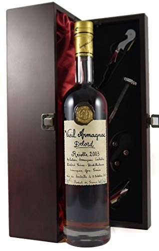 Delord Freres Bas Vintage Armagnac 2003 (70cl) in einer mit Seide ausgestatetten Geschenkbox. Da zu vier Wein Zubehör, Korkenzieher, Giesser, Kapselabschneider,Weinthermometer, 1 x 700ml von Delord Freres Bas Vintage