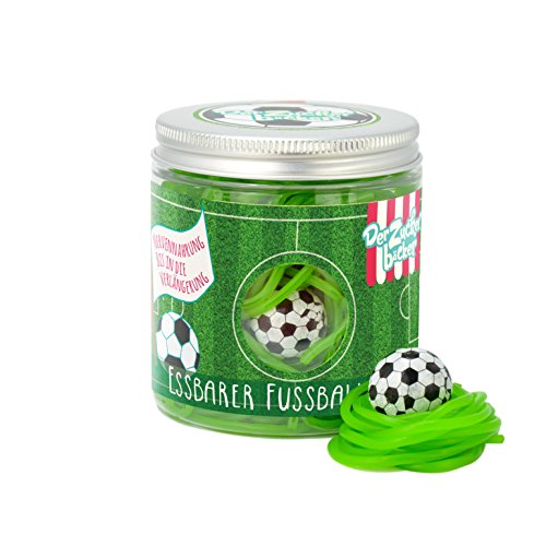Der Zuckerbäcker Der essbare Fußballrasen - 150g Süßigkeitendose mit fruchtigen Apfel-Fruchtgummi-Schnüren und Kaugummi-Ball Der Zuckerbäcker Der essbare Fußballrasen - 150g Süßigkeitendose mit fruchtigen Apfel-Fruchtgummi-Schnüren und Kaugummi-Ball von Der Zuckerbäcker