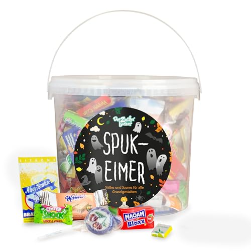Spuk-Eimer XL – großer Süßigkeiten-Eimer mit abgepackten Naschereien, passend für Halloween und jede Halloween-Party Spuk-Eimer XL – großer Süßigkeiten-Eimer mit abgepackten Naschereien, passend für Halloween und jede Halloween-Party von Der Zuckerbäcker