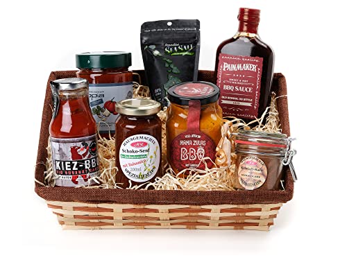 Geschenk für Männer, Geschenkkorb / Präsentkorb BBQ Meister: deutsche Delikatessen fürs Grillen; Barbecue Sauce, hausgemachter Senf, Ketchup, Schokoladensalz | Geschenke für Männer, für Mann, für Chef, zum Abschied, Delikatessenkorb, Delikatessen Korb, Geschenkkorb Lebensmittel, gefüllt, Geburtstagsgeschenk für ihn, Herren, Rentner, Papa, Kollegen, Freund, Männer 50, von Die Scheune