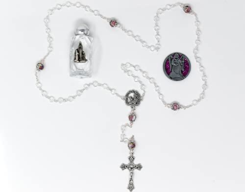 Geschenk-Set – Rosenkranz-Perlen, Tochter Taschenchip und eine Lourdes Apparitions Flasche Weihwasser. von Direct From Lourdes