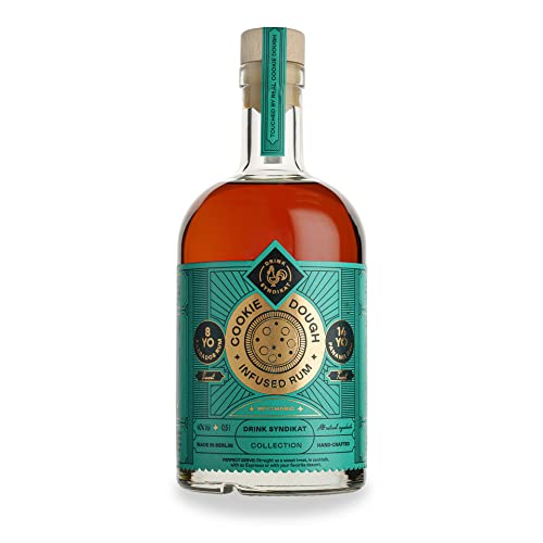 DRINK SYNDIKAT Cookie Dough Rum 8-14 Jahre | karibischer Rum mit echtem Keksteig | 0,5L | 40% Vol. DRINK SYNDIKAT Cookie Dough Rum 8-14 Jahre | karibischer Rum mit echtem Keksteig | 0,5L | 40% Vol. von Drink Syndikat