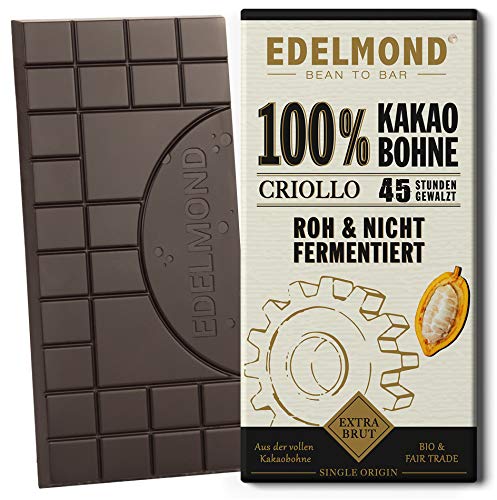 Edelkakao Tafel aus 100% rohen, unfermentierten Kakaobohnen und einer Prise Kokosnektar - bitter, herb, sauer und pur - mehr natürlicher Geschmack geht nicht. VEGAN - 72g Edelkakao Tafel aus 100% rohen, unfermentierten Kakaobohnen und einer Prise Kokosnektar - bitter, herb, sauer und pur - mehr natürlicher Geschmack geht nicht. VEGAN - 72g von Edelmond