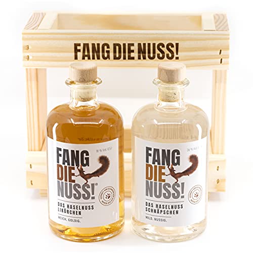 Fang die Nuss! | 3er Box Haselnuss Schnaps + Likör + Holzkiste | 1L Alkohol Geschenke Set | Geprüft von Eichhörnchen aus der Region | Probierset Nusskasten | 2x 0,5l von Fang die Nuss