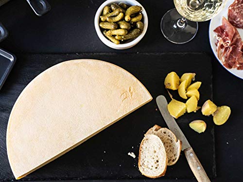 RACLETTE KÄSE: Schweizer Raclettekäse 'RACLETTE SWISS' als 1x ganzer Käse Laib 4,6 kg - VAKUUMVERPACKT - Laktosefrei - Vegetarisches Lab - Aus bester Sommermilch RACLETTE KÄSE: Schweizer Raclettekäse 'RACLETTE SWISS' als 1x ganzer Käse Laib 4,6 kg - VAKUUMVERPACKT - Laktosefrei - Vegetarisches Lab - Aus bester Sommermilch von Feiner Käse Hemmen