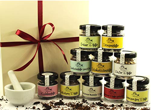 Pfeffer der Welt mit 10 Pfefferspezialitäten und Gewürzmörser in der Geschenkbox Pfeffer der Welt mit 10 Pfefferspezialitäten und Gewürzmörser in der Geschenkbox von Finca Marina
