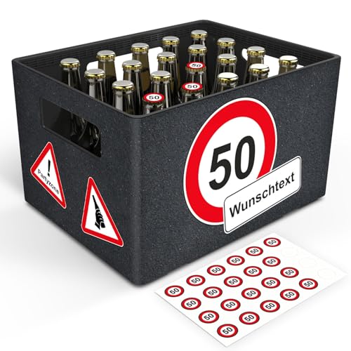 GRAVURZEILE Bierkasten-Banderole - Verkehrszeichen - Personalisiert mit Name & Alter - Geschenkidee für Männer zum Geburtstag - Inkl. 24 Flaschendeckel-Aufkleber - Passend für 20er Bierkasten von GRAVURZEILE