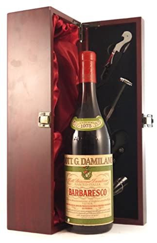 Barbaresco 1975 Damilano (Red wine) in einer mit Seide ausgestatetten Geschenkbox, da zu 4 Weinaccessoires, 1 x 750ml von Generic