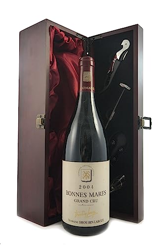Bonnes Mares Grand Cru 2004 Domaine Drouhin Laroze (Red wine) in einer mit Seide ausgestatetten Geschenkbox, da zu 4 Weinaccessoires, 1 x 750ml von Generic