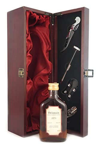 Delamain Grande Fine Champagne Cognac 1973 (20cl) Decanted selection in einer mit Seide ausgestatetten Geschenkbox, da zu 4 Weinaccessoires, 1 x 200ml von Generic