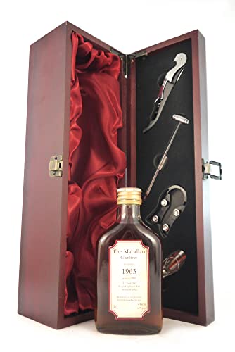 Macallan Glenlivet 17 Year Old Single Malt Scotch Whisky 1963 Distillery Bottling (Decanted Selection) 20cls in einer mit Seide ausgestatetten Geschenkbox, da zu 4 Weinaccessoires, 1 x 200ml von Generic
