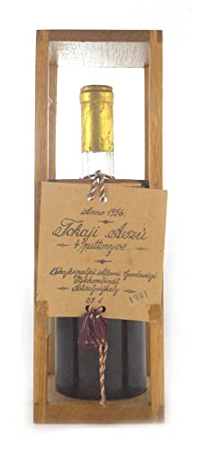 Tokaji Szamorodni Edes 1956 (50cl) Tokajhegyaljai Allami Gazdasag (Dessert wine) in einer Original box, 1 x 500ml von Generic