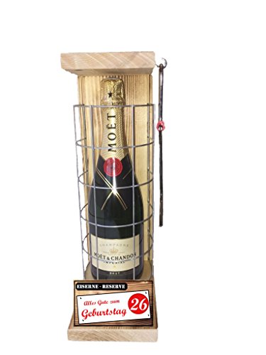 Moet Geburtstag Geschenk 26 Geburtstag Eiserne Reserve Gitter incl. Notsäge Text rot: Alles Gute zum 26. Geburtstag Champagner (1 x 0.75 l) von Genial-Anders