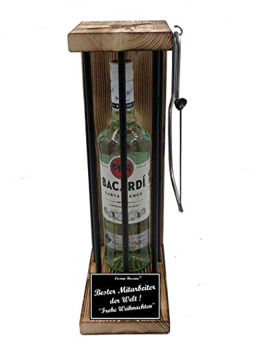 Weihnachten Geschenk für Mitarbeiter Bacardi Eiserne Reserve Black Edition incl. Notsäge -s- Bester Mitarbeiter der Welt Frohe Weihnachten White Rum (1 x 700 ml) Weihnachten Geschenk für Mitarbeiter Bacardi Eiserne Reserve Black Edition incl. Notsäge -s- Bester Mitarbeiter der Welt Frohe Weihnachten White Rum (1 x 700 ml) von Genial-Anders