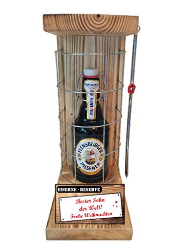 Weihnachten Geschenk für Sohn Geschenkidee Flensburger Pils Eiserne Reserve Gitter incl. Notsäge Text rot Bester Sohn der Welt Frohe Weihnachten Bier (1 x 0.33 l) Weihnachten Geschenk für Sohn Geschenkidee Flensburger Pils Eiserne Reserve Gitter incl. Notsäge Text rot Bester Sohn der Welt Frohe Weihnachten Bier (1 x 0.33 l) von Genial-Anders