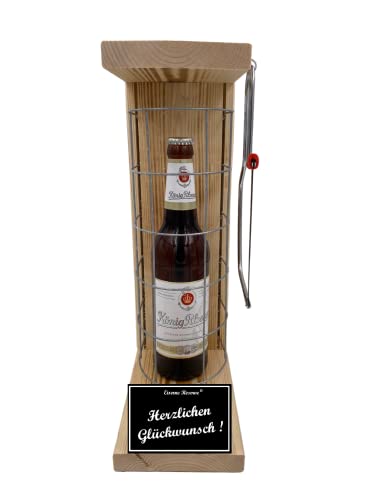 König Pilsener Glückwunsch GeschenkKönig Pilsener - Eiserne Reserve Gitterkäfig Bier Biergeschenk s/w Herzlichen Glückwunsch Bier (1 x 0.5 l) von Genial-Anders