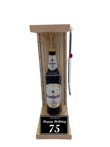 Krombacher - Biergeschenke für Männer lustig 75 Geburtstag Geschenke - Krombacher Pils Eiserne Reserve Gitterkäfig Text s/w 75 Happy Birthday Bier (1 x 0.5 l) von Genial-Anders