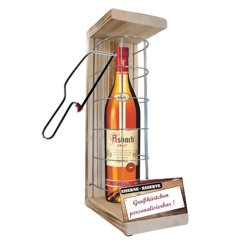 Personalisierte Geschenke zum 18. Geburtstag - Eiserne Reserve Gitter Text rot Asbach Uralt Brandy (1 x 0.7 l) incl. Notsäge - Geschenk zur Volljährigkeit von Genial-Anders