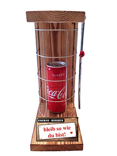 bleib so wie du bist Geschenk - Abschiedsgeschenk - Coca Cola - Eiserne Reserve Gitter incl. Säge - Geschenke Set für Männer Frauen - Text rot: bleib so wie du bist von Genial-Anders