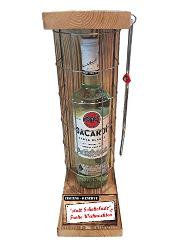 Bacardi Geschenk Weihnachten Mann Frau Freund Freundin Bacardi Rum - Eiserne Reserve Gitter Text rot: statt Schokolade Frohe Weihnachten Rum (1 x 0.70 l) von Genial-Anders