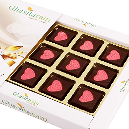 Ghasitaram Gifts Chocolate - Red Hearts Chocolate Box von Ghasitaram Gifts
