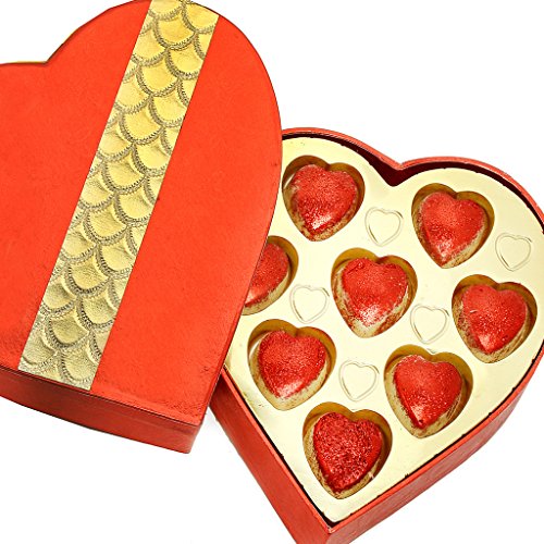 Ghasitaram Gifts Chocolate - Red and Gold Glitter Heart Chocolate Box von Ghasitaram Gifts