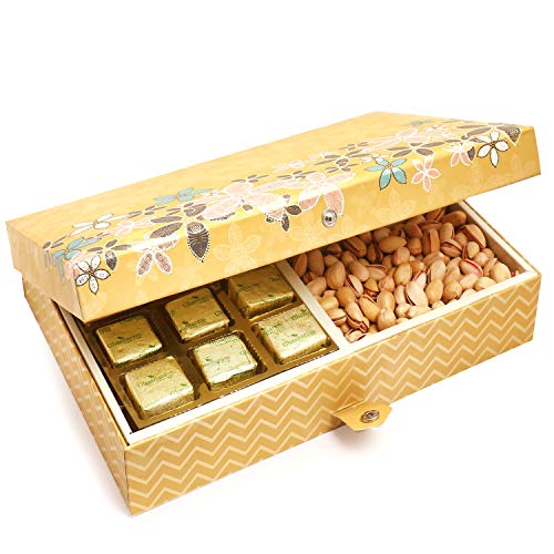 Ghasitaram Gifts Diwali Gifts Diwali Chocolates - Gold 4 Print 12 Pcs Chocolates ,Almonds and Pistachios Hamper Box Ghasitaram Gifts Diwali Gifts Diwali Chocolates - Gold 4 Print 12 Pcs Chocolates ,Almonds and Pistachios Hamper Box von Ghasitaram Gifts