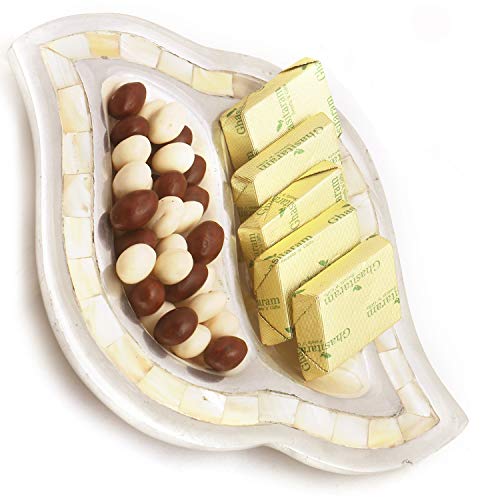 Ghasitaram Gifts Diwali Gifts Diwali Chocolates - Silver 2 Part Chocolate and Nutties Tray von Ghasitaram Gifts