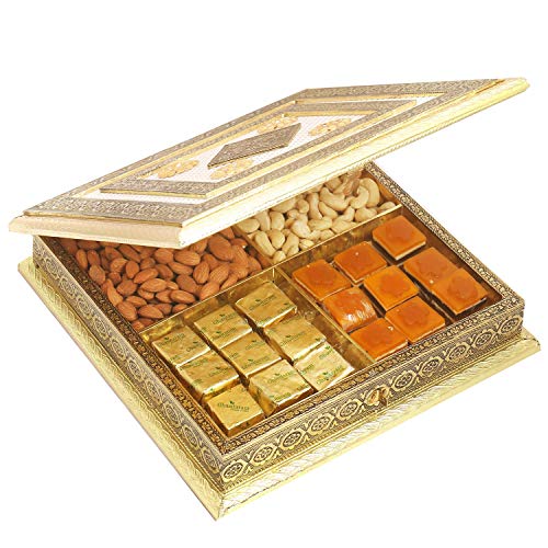 Ghasitaram Gifts Diwali Gifts Diwali Chocolates - White Gold Big BH- 1018 Minakari Cashews, Almonds, Mango Bites and Chocolates Box 800 GMS von Ghasitaram Gifts