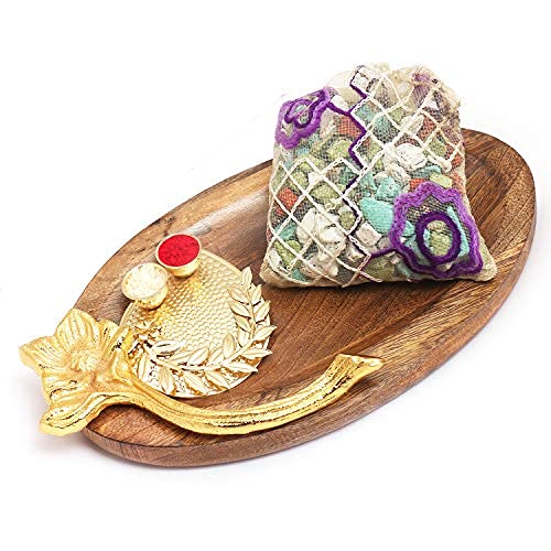 Ghasitaram Gifts Diwali Gifts Diwali Chocolates - Wooden Platter with Pooja Thali and Stone Chocolate Pouch von Ghasitaram Gifts