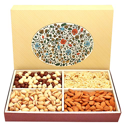 Ghasitaram Gifts Diwali Gifts Diwali Dryfruit - Eco 4 Part Print Hamper Box with Almonds, Pistachios, Namkeen and Nutties 600 GMS Ghasitaram Gifts Diwali Gifts Diwali Dryfruit - Eco 4 Part Print Hamper Box with Almonds, Pistachios, Namkeen and Nutties 600 GMS von Ghasitaram Gifts