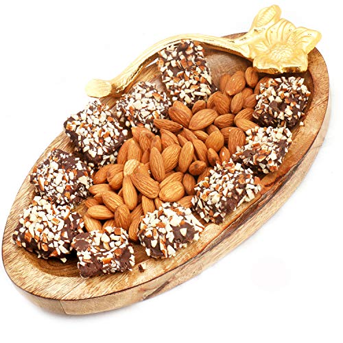 Ghasitaram Gifts Diwali Gifts - Hamper - Wooden Almond and English Brittle Chocolate Platter Ghasitaram Gifts Diwali Gifts - Hamper - Wooden Almond and English Brittle Chocolate Platter von Ghasitaram Gifts