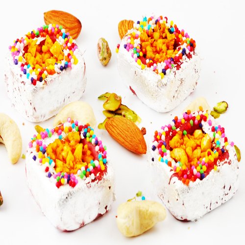Ghasitaram Gifts Indian Sweets - Sweets Stuffed Kaju Cubes 800 gms Ghasitaram Gifts Indian Sweets - Sweets Stuffed Kaju Cubes 800 gms von Ghasitaram Gifts