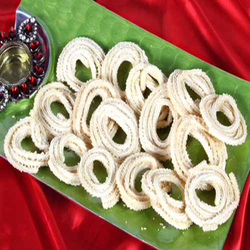 Ghasitaram Gifts Mother's Day Gifts - Butter Chakli von Ghasitaram Gifts