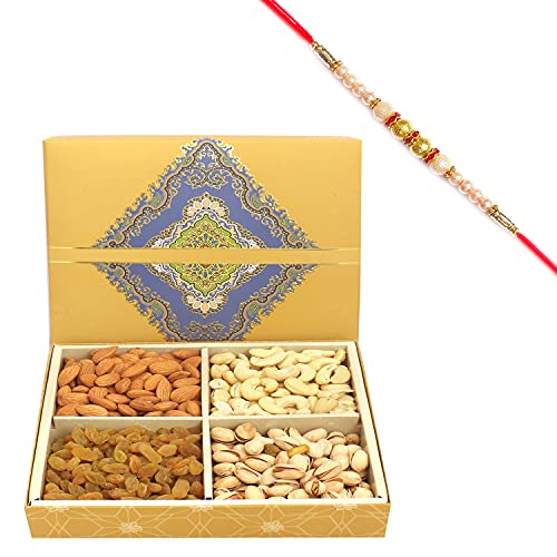 Ghasitaram Gifts Rakhi Gifts for Brothers Rakhi Dryfruits 4 Part Dryfruits SQ Box with Pearl Rakhi with Pearl Rakhi Ghasitaram Gifts Rakhi Gifts for Brothers Rakhi Dryfruits 4 Part Dryfruits SQ Box with Pearl Rakhi with Pearl Rakhi von Ghasitaram Gifts