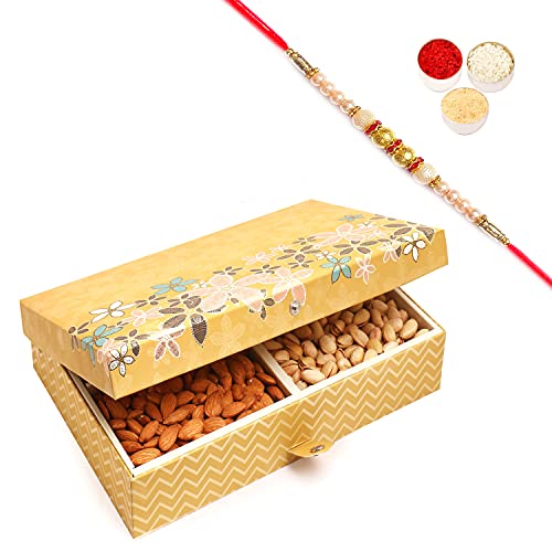 Ghasitaram Gifts Rakhi Gifts for Brothers Rakhi Dryfruits Gold 4 Print Assorted Dryfruit Box 1000 GMS with Pearl Rakhi von Ghasitaram Gifts