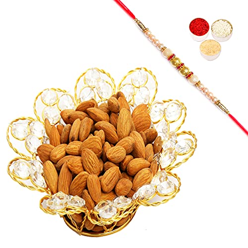 Ghasitaram Gifts Rakhi Gifts for Brothers Rakhi Dryfruits - Gold Crystal Almonds Bowl with Pearl Rakhi von Ghasitaram Gifts