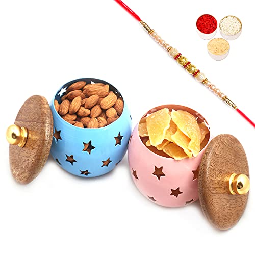 Ghasitaram Gifts Rakhi Gifts for Brothers Rakhi Dryfruits- Set of 2 Almonds and Dried Mango Metal Jars with Pearl Rakhi von Ghasitaram Gifts