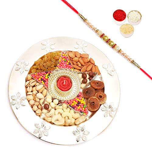 Ghasitaram Gifts Rakhi Gifts for Brothers Rakhi Dryfruits Star dryfruit and Rice crunchies and nutties thali with Pearl Rakhi von Ghasitaram Gifts