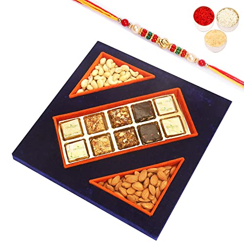 Ghasitaram Gifts Rakhi Gifts for Brothers Rakhi Sweets - Blue Velvet Tray of Assorted Bites, Almonds and Cashew Pouches with Beads Rakhi von Ghasitaram Gifts