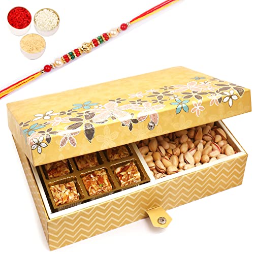 Ghasitaram Gifts Rakhi Gifts for Brothers Rakhi Sweets - Gold 4 Print 12 Pcs Roasted Almond Bites ,Almonds and Pistachios Hamper Box with Beads Rakhi von Ghasitaram Gifts