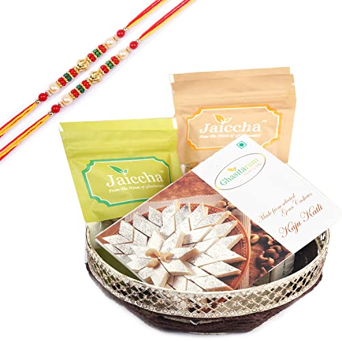 Ghasitaram Gifts Rakhi Gifts for Brothers Rakhi Sweets - Round Basket of Almonds, Raisins and Kaju Katlis. with 2 Beads Rakhis von Ghasitaram Gifts